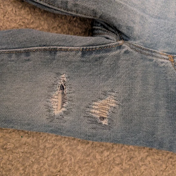 3 For $12 Old Navy Light Blue Kids Jeans - Picture 4 of 6